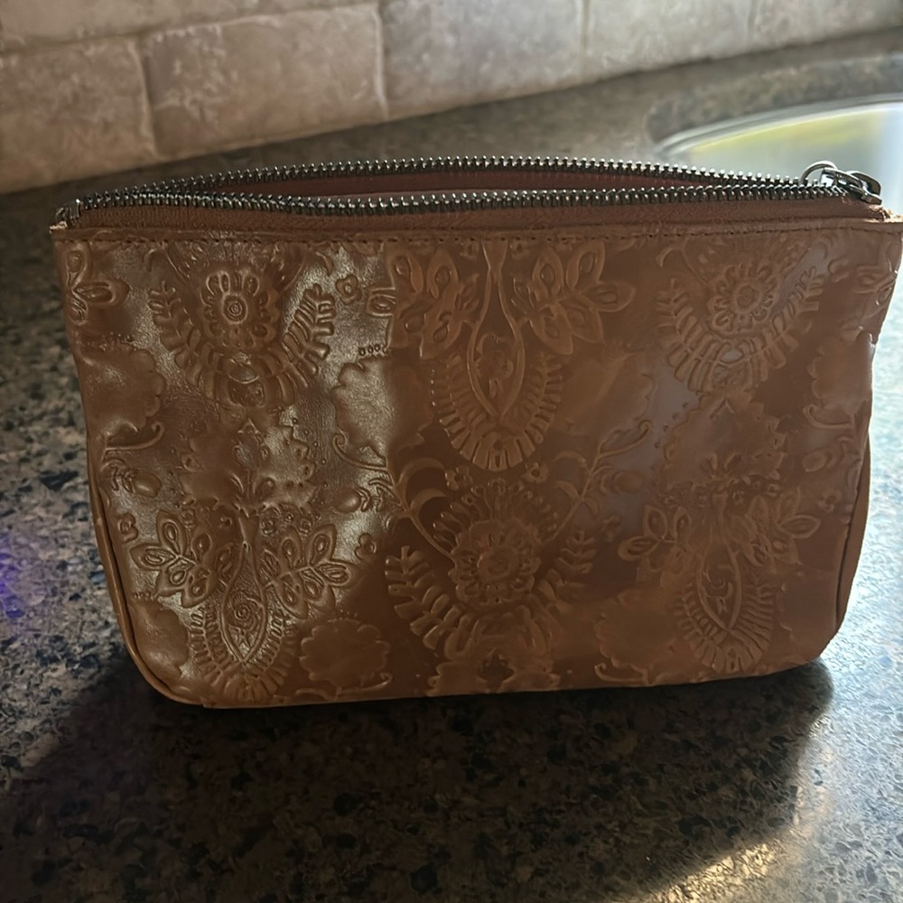 This Sak clutch is just the cutest!